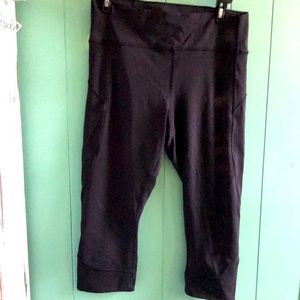 Lululemon Cropped leggings 10